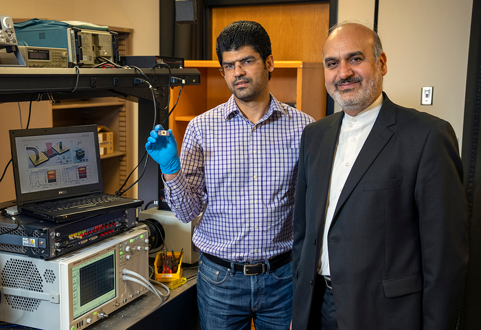 研究人员展示了首个电可调光子超表面平台