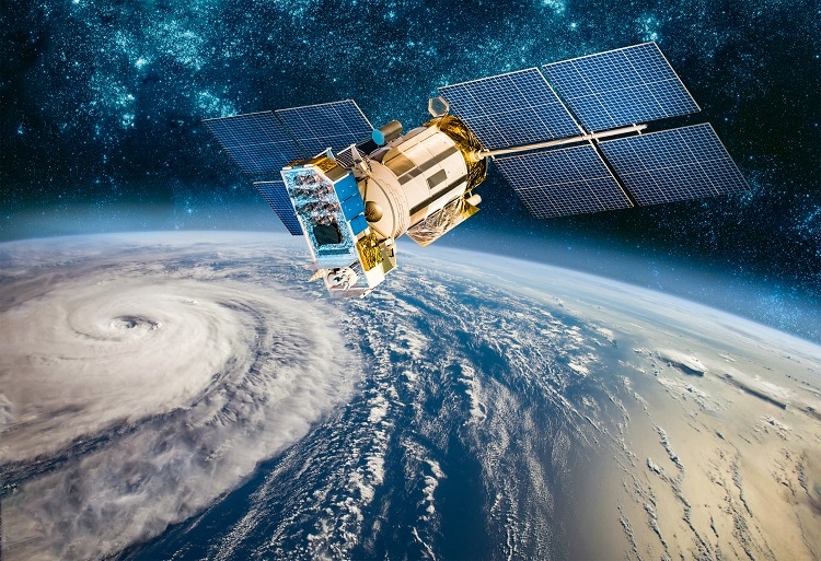 Optical Systems for Spacecrafts and Satellites