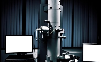 How is Electron Microscopy Used for Tool Mark Analysis?