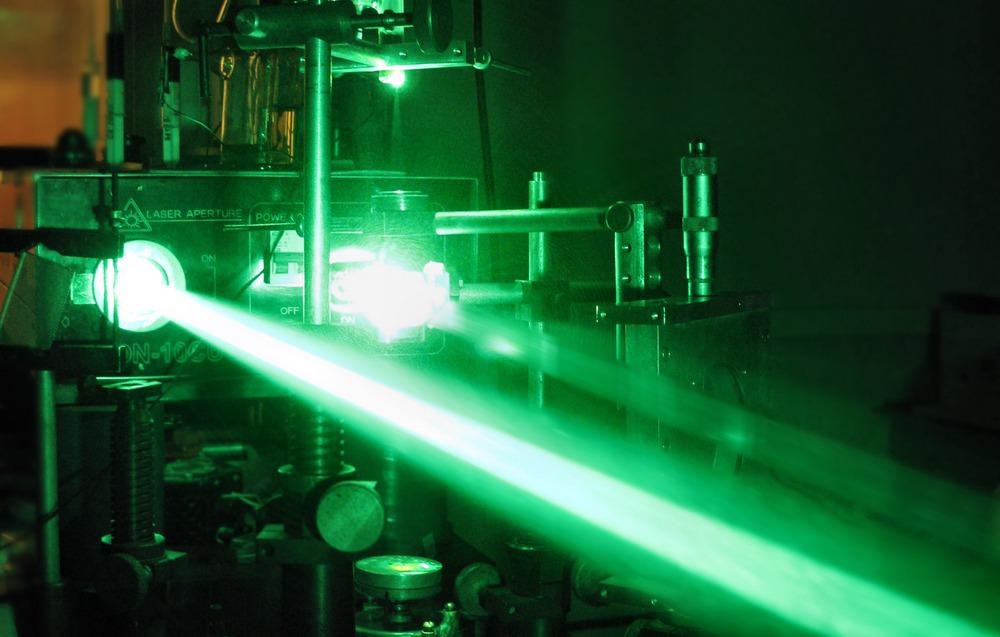 Light Manipulation with Silicon be Photonics Game-Changer