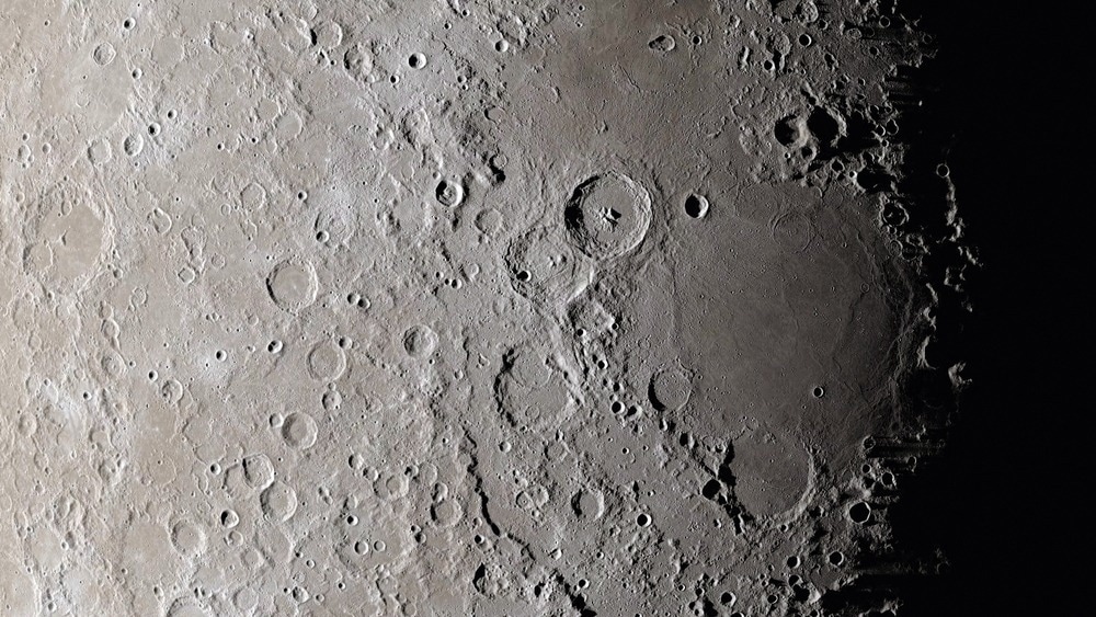 Un modelo para mejorar el conocimiento de la superficie lunar