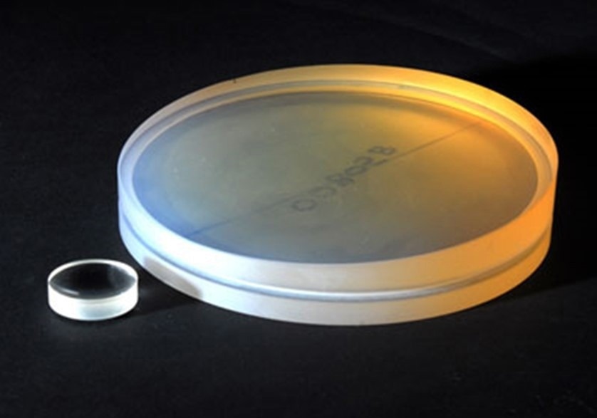 A selection of high precision off-axis parabolic mirrors (courtesy: Optical Surfaces Ltd.)