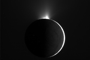 Cassini’s Visual and Infrared Mapping Spectrometer Reveals Effect of Tidal Forces on Enceladus’ Plume