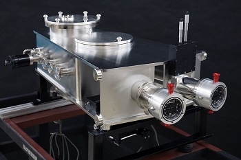 Imaging spectrometer for VUV