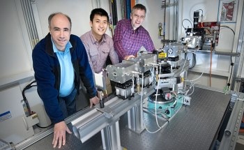 Single-Ion, Light-Activated Catalyst Converts Carbon Dioxide into “Building Block” Molecules