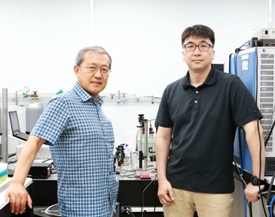 New Simplified Mass Spectrometric Method using Laser and Graphene