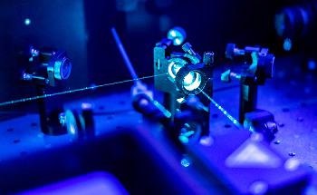 Combining Expertise in Optics and AI to Create Better Holographic Displays